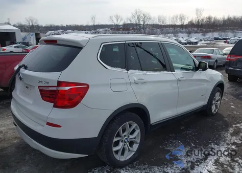 2013 BMW X3 xDrive28I z USA, uszkodzony, nr VIN 5UXWX9C59D0A13421